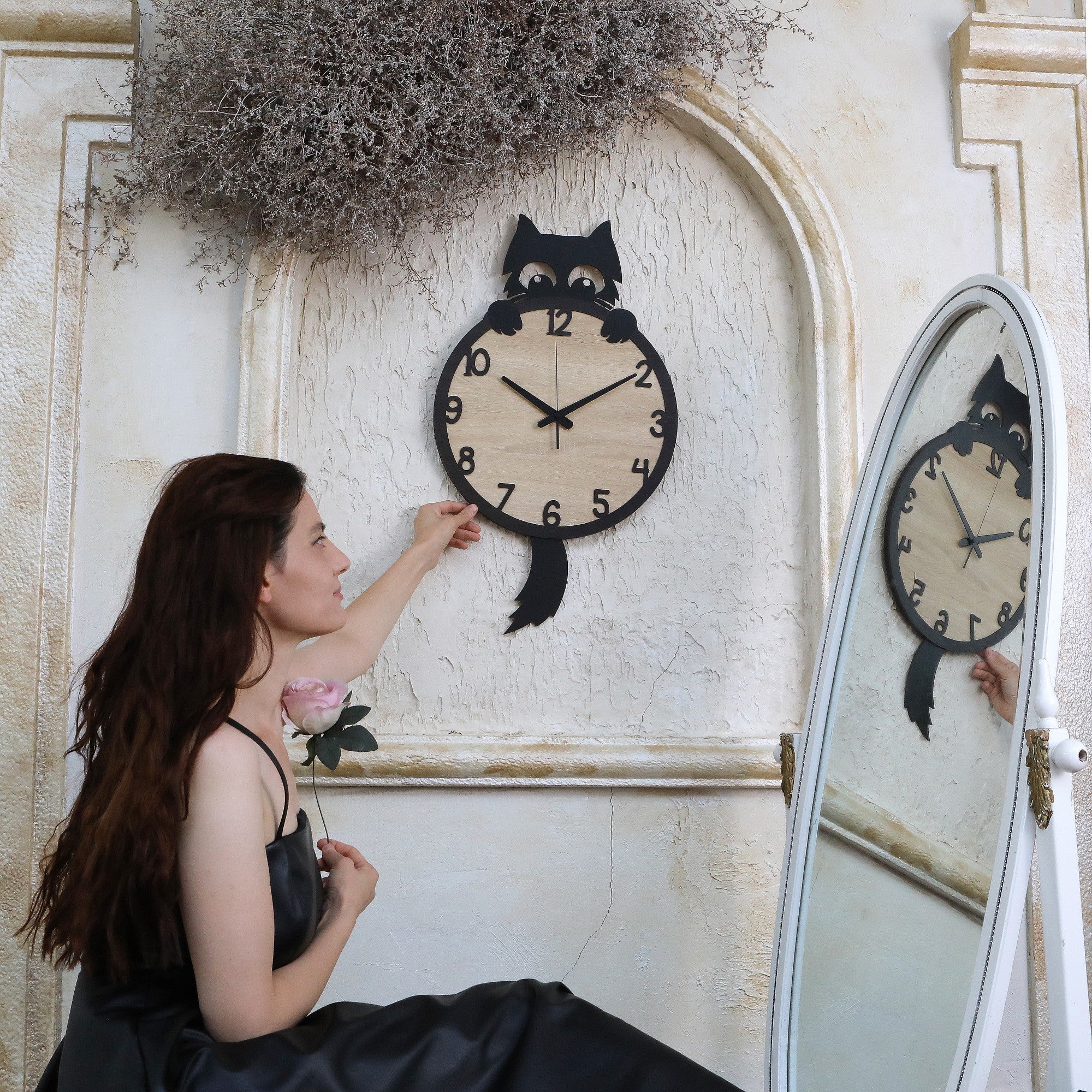 Wooden Cat Wall Clock – Handmade Silent Wall Decor for Cat Lovers